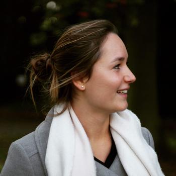 Bijles basisonderwijs, Nederlands of ander met Charlotte