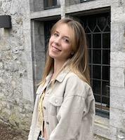 Bijles Frans, Nederlands NT2 of Engels met Tabatha