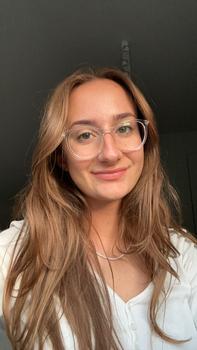 Bijles wiskunde, economie of huiswerkbegeleiding met Julia