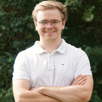 Bijles wiskunde, elektriciteit of C++ met Ewoud