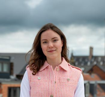 Bijles recht, accounting & finance of huiswerkbegeleiding met Celeste