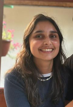 Bijles natuurwetenschappen, aardrijkskunde of biologie met Elyse