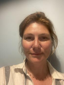 Bijles wiskunde, geschiedenis of huiswerkbegeleiding met Evi