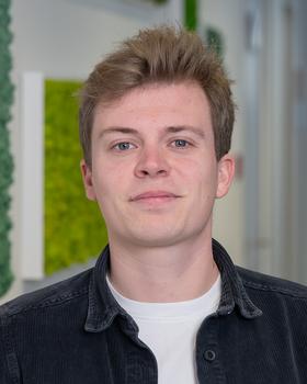 Bijles huiswerkbegeleiding, groepsles Frans of geschiedenis met Daan