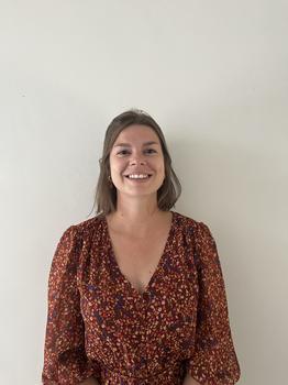 Bijles studiebegeleiding, basisonderwijs of Nederlands met Eva