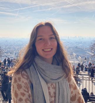 Bijles Frans, studiebegeleiding of huiswerkbegeleiding met Eveline